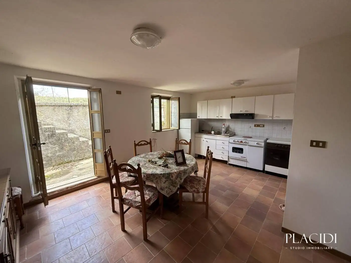 Casa indipendente in vendita a Cagnano Amiterno