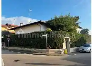 Villetta a schiera in vendita a Oleggio