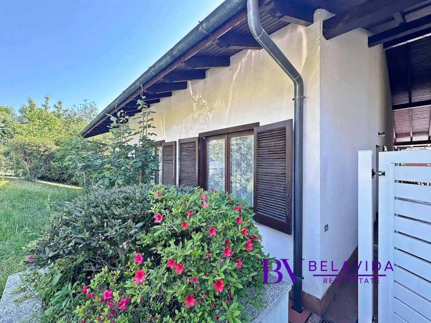 Villa in vendita a Nebbiuno