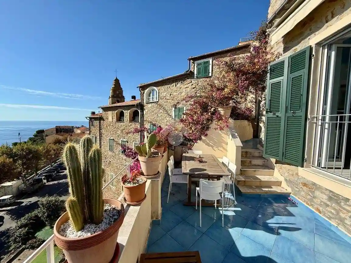 Rustico - Casale in vendita a Cipressa