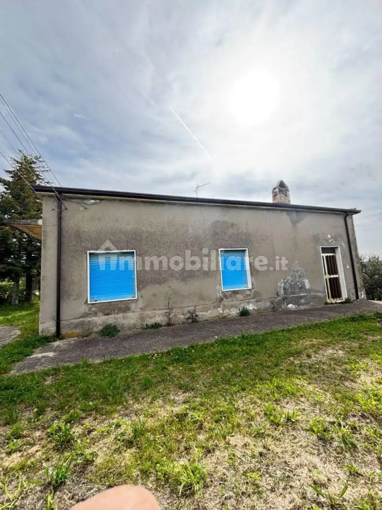 Terratetto plurifamiliare 7300 m², da ristrutturare, Centro, Crecchio - foto 3