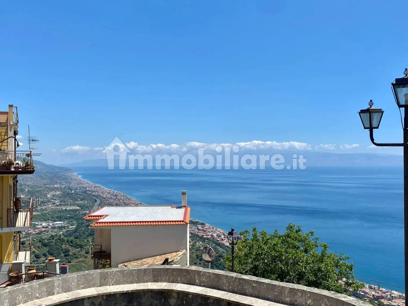 Appartamento in vendita a Forza d'Agrò