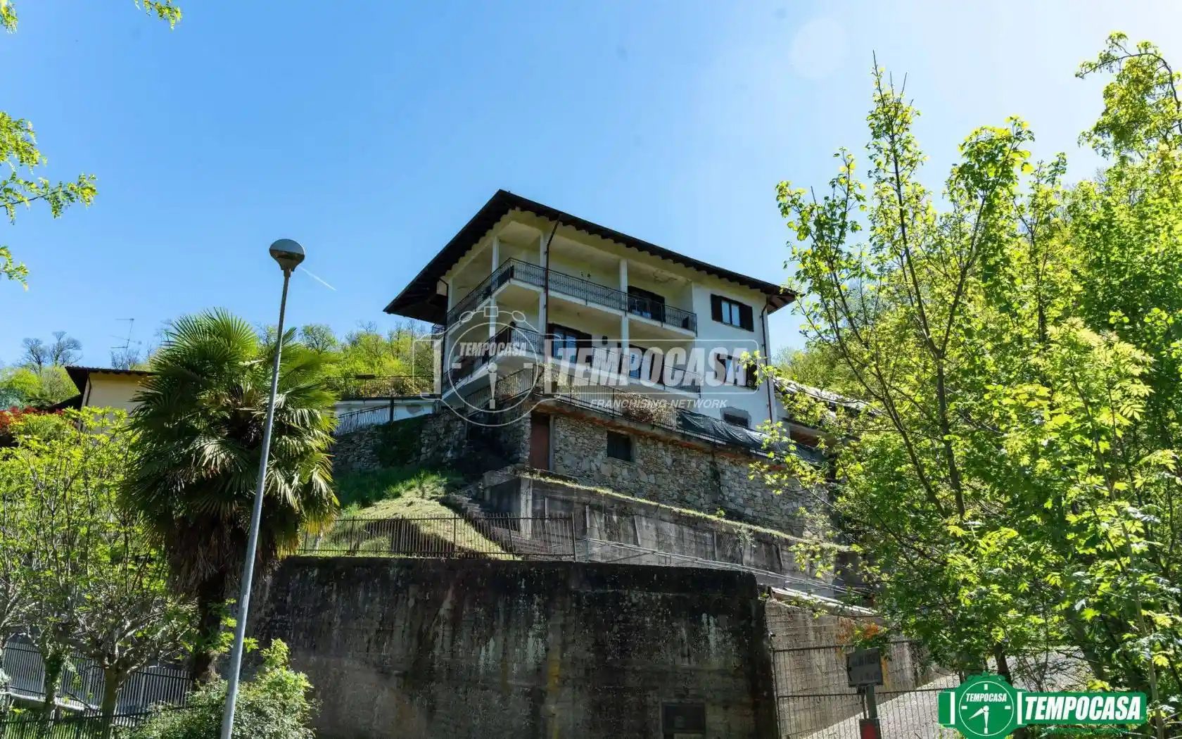 Villa in vendita a Meina