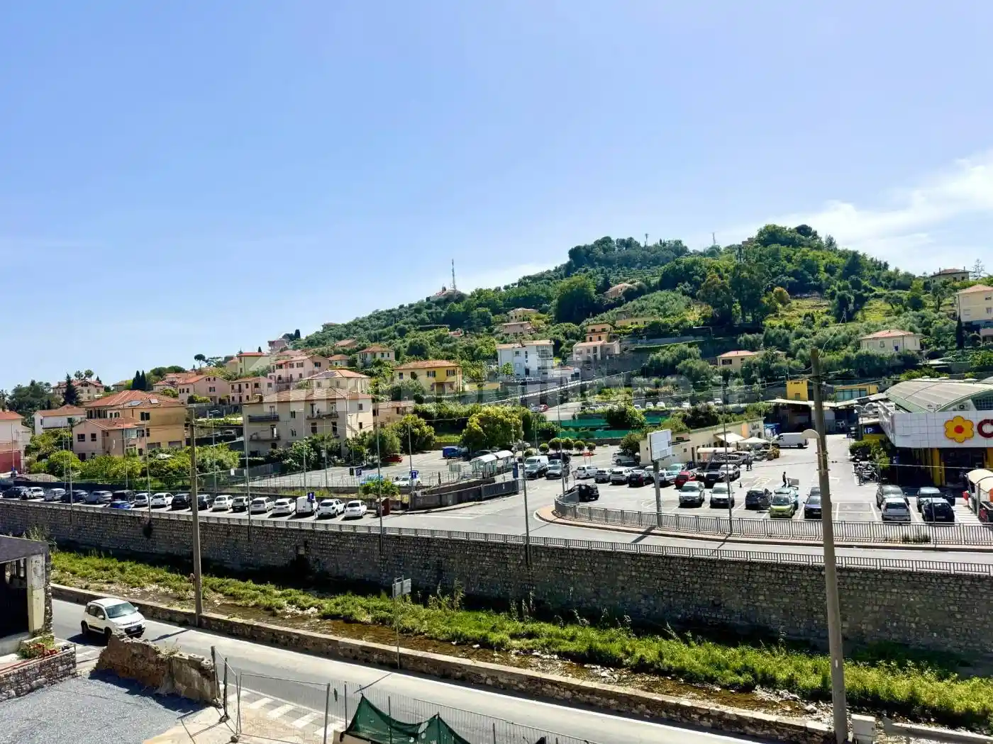 Appartamento in vendita a Imperia