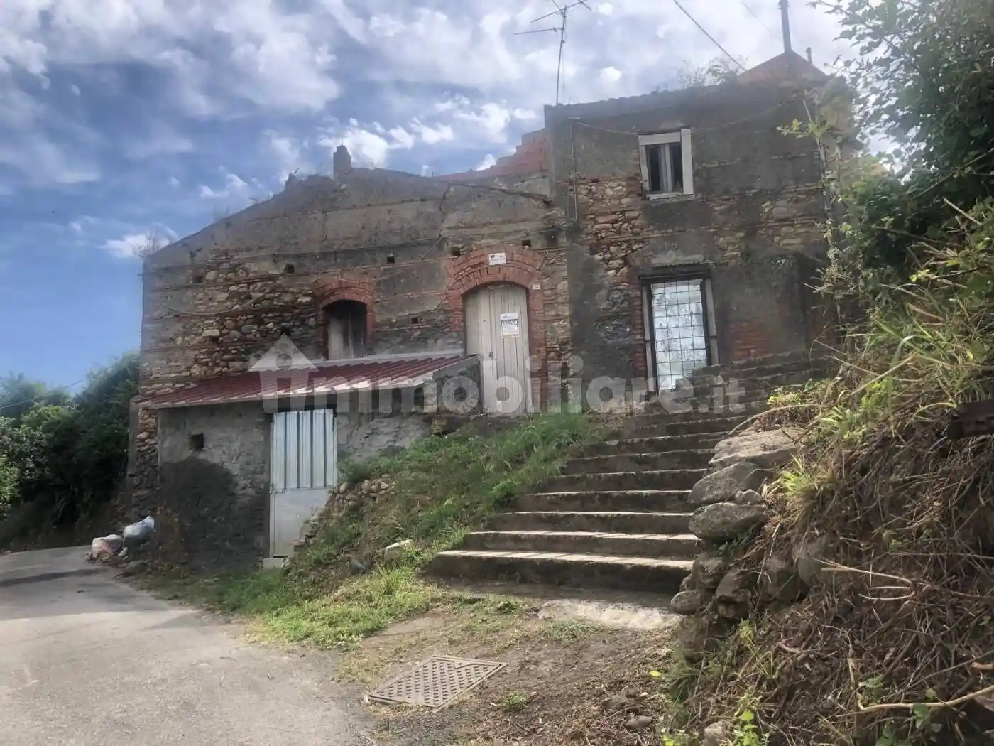 Rustico - Casale in vendita a Barcellona Pozzo di Gotto