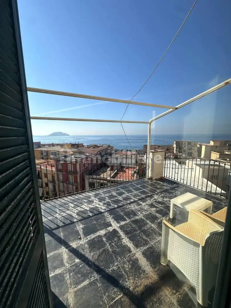 Appartamento in vendita a Pozzuoli