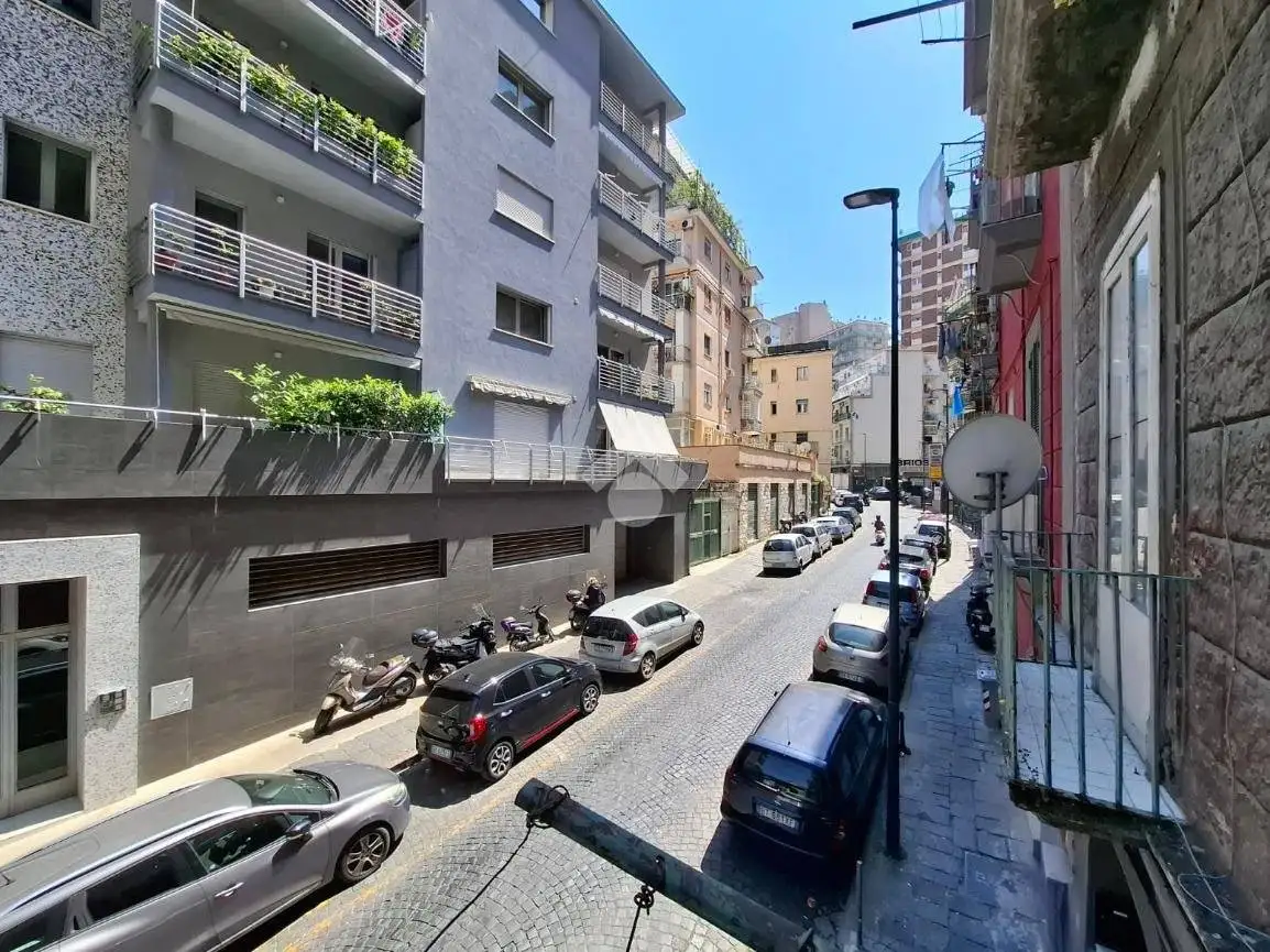 Appartamento in vendita a Napoli