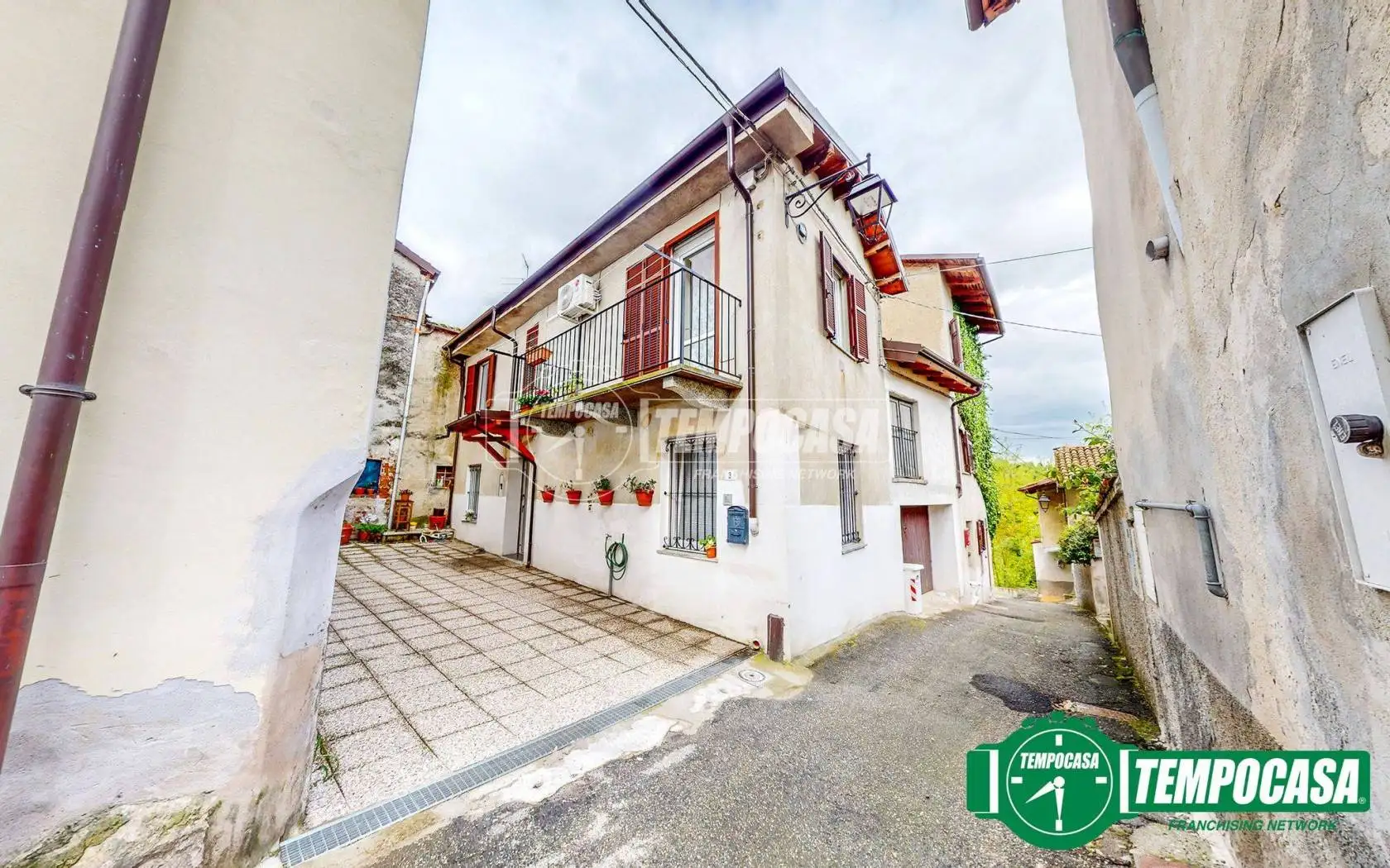 Villa in vendita a Rocca Grimalda