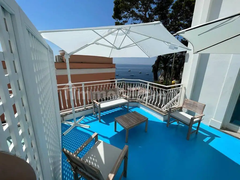 Appartamento in vendita a Capri