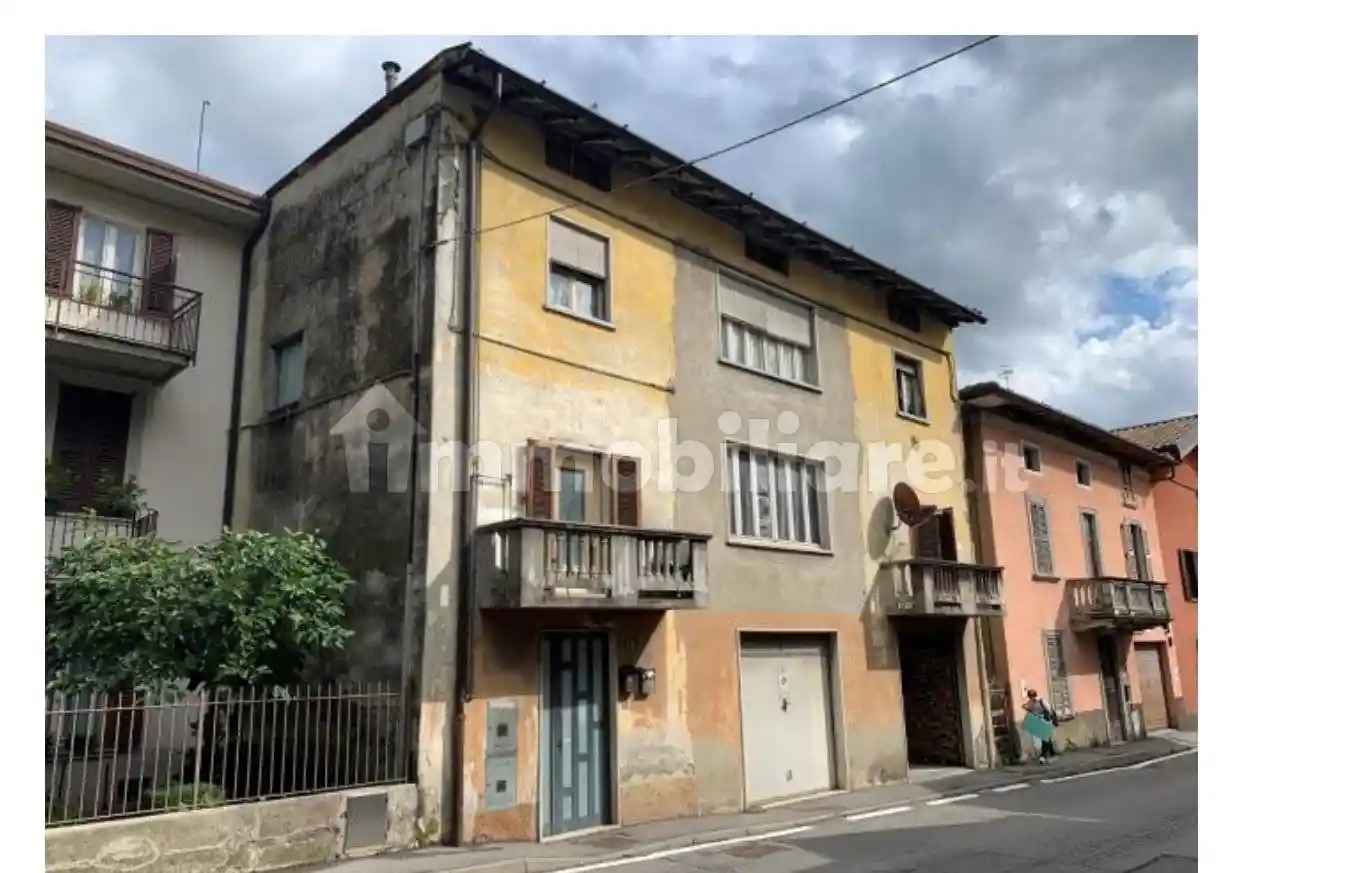 Appartamento in vendita a Vertova