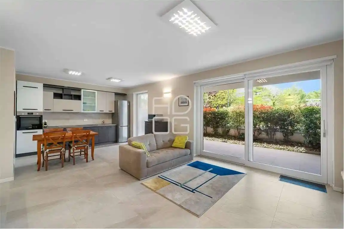 Appartamento in vendita a Desenzano del Garda