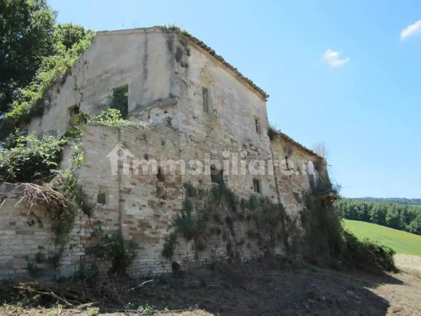 Rustico - Casale in vendita a Fermo