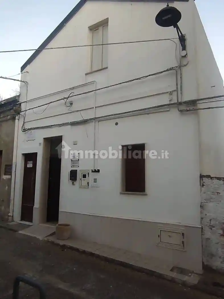 Terratetto unifamiliare via Benedetto Cairoli 48, Centro, Pisticci - foto 2