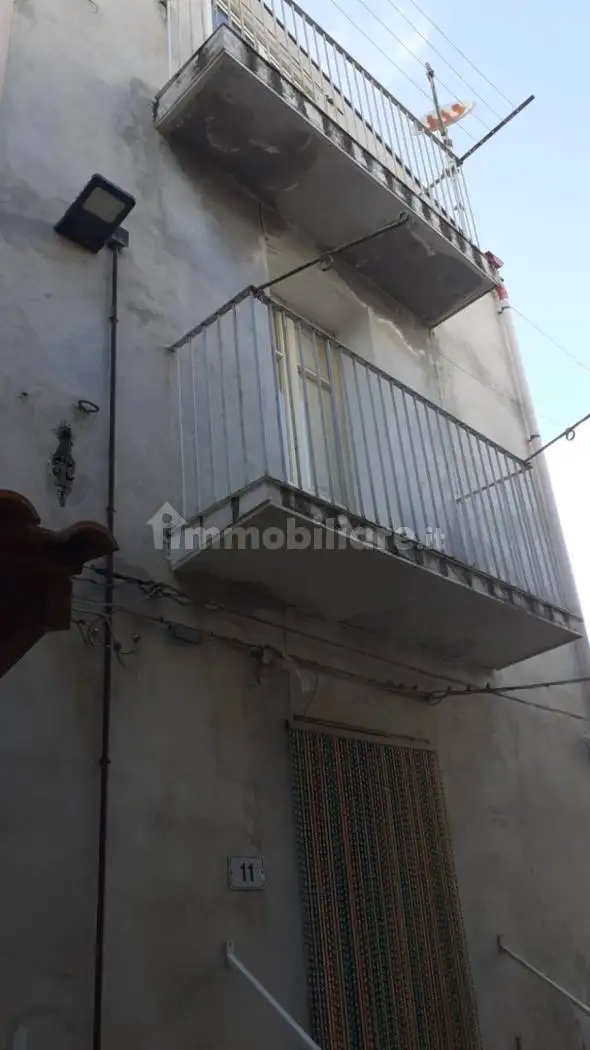 Casa indipendente in vendita a Gualtieri Sicaminò