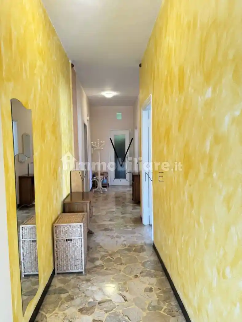 Appartamento in vendita a Varazze