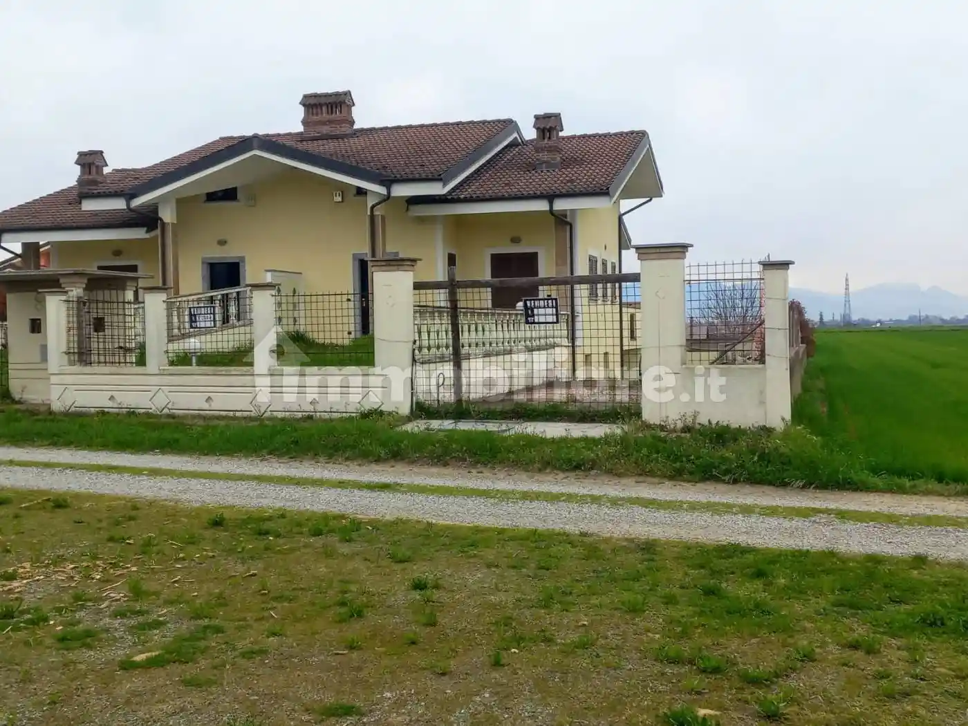 Villa in vendita a Barge