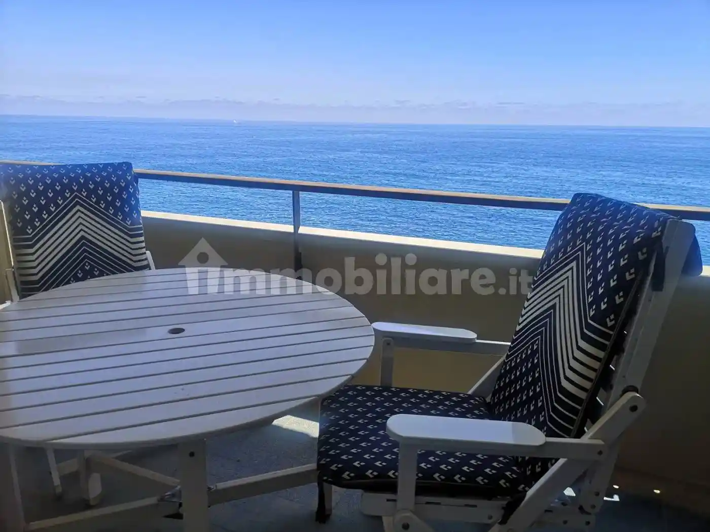 Appartamento in vendita a Ospedaletti