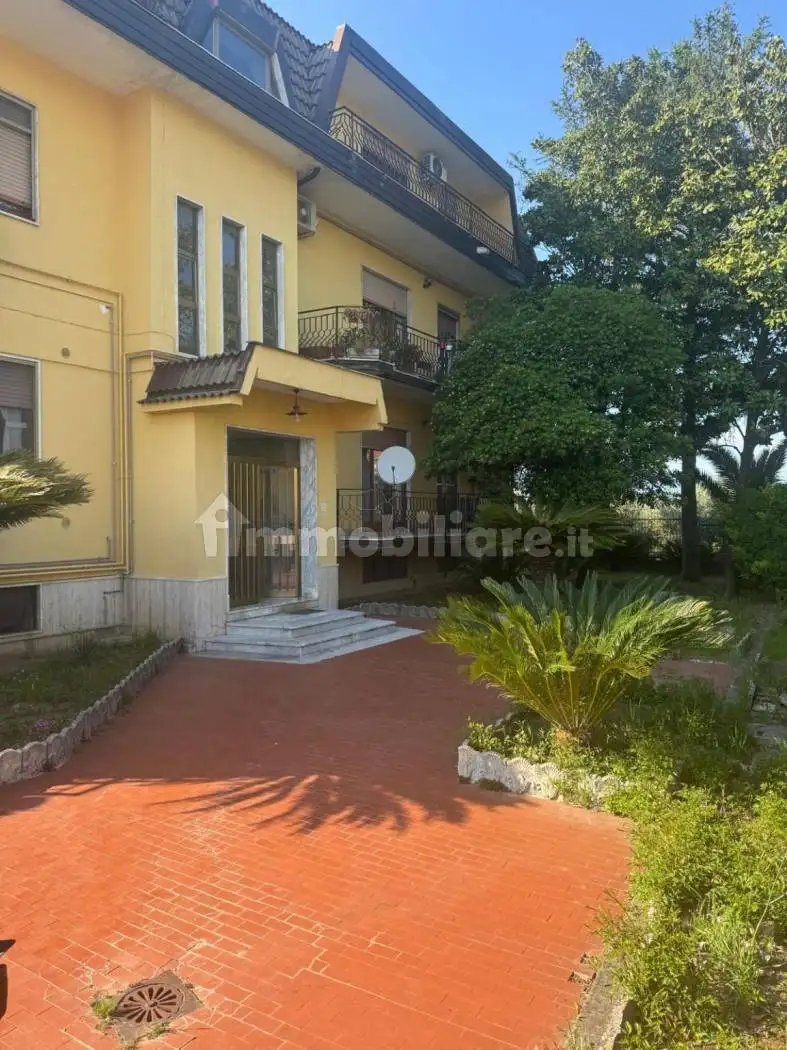 Appartamento in vendita a Dugenta