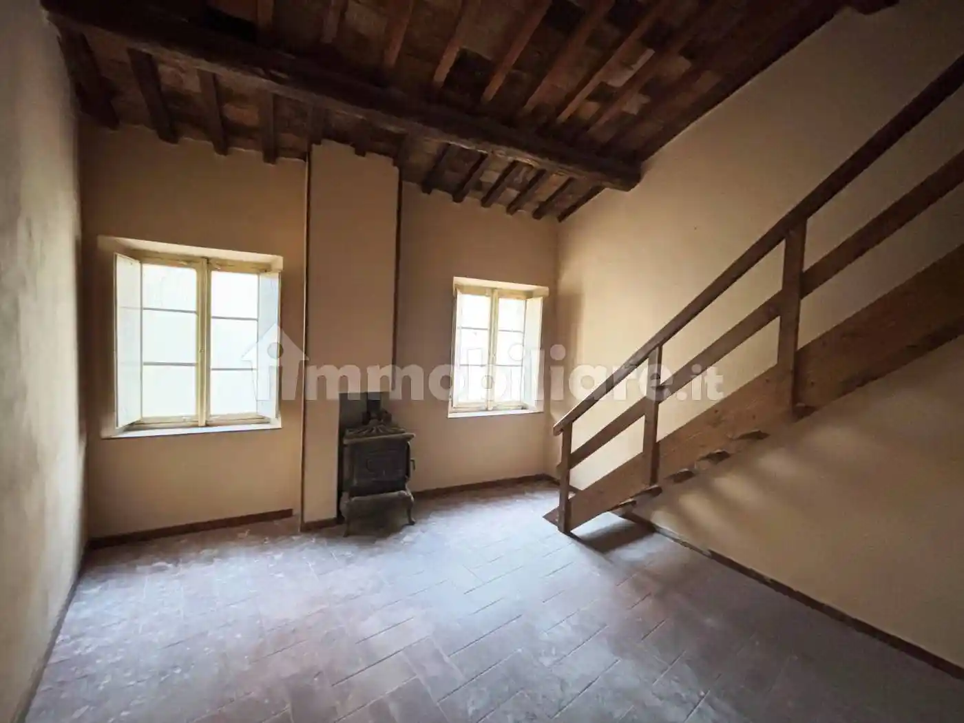 Casa indipendente in vendita a San Severino Marche