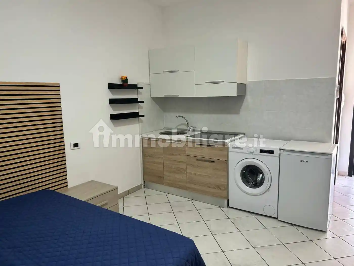 Palazzo - Edificio in Affitto - foto 3