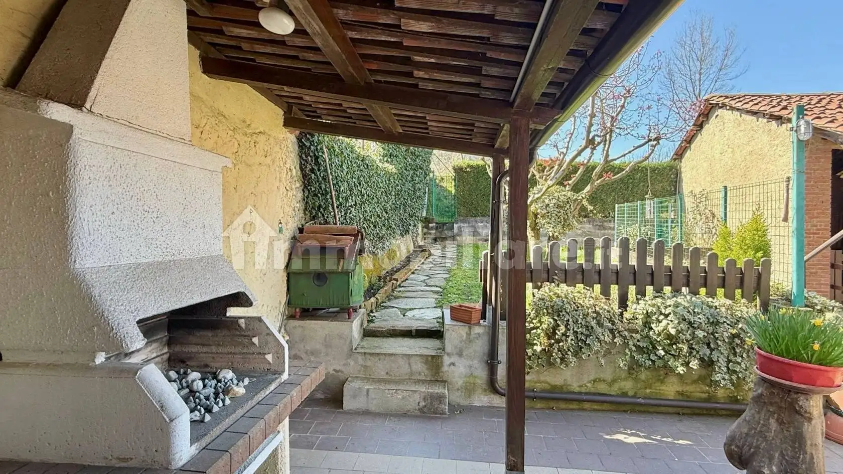 Appartamento in vendita a Caravino