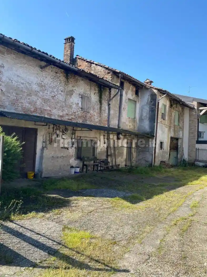 Palazzo - Edificio in vendita a Offanengo