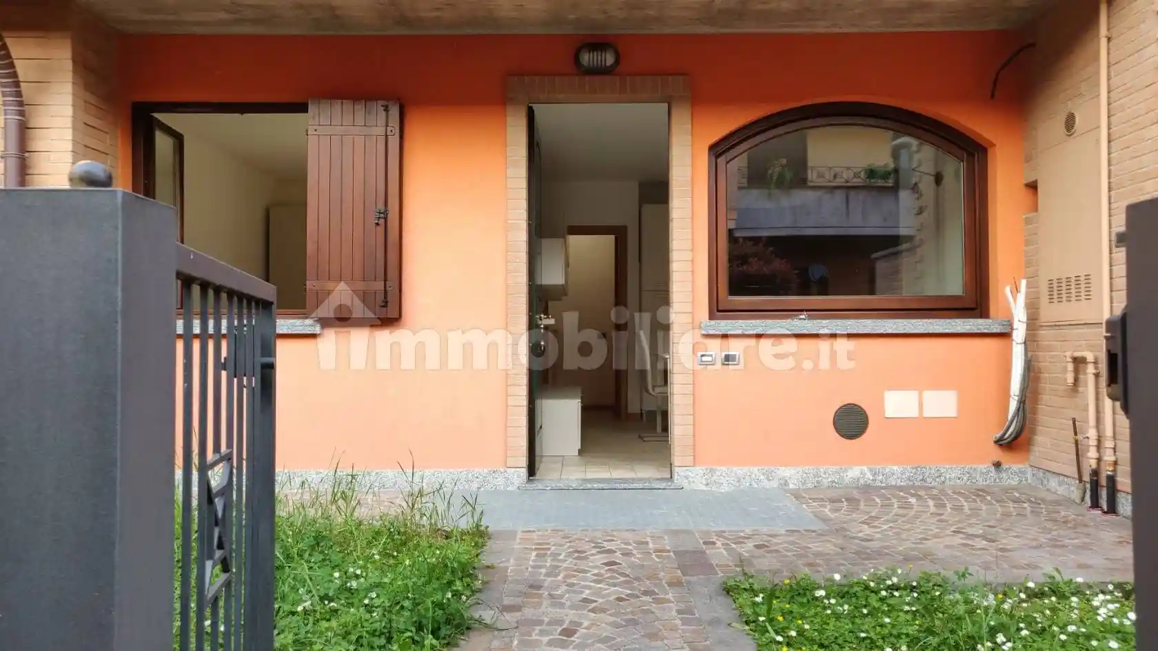 Appartamento in vendita a Azzano San Paolo