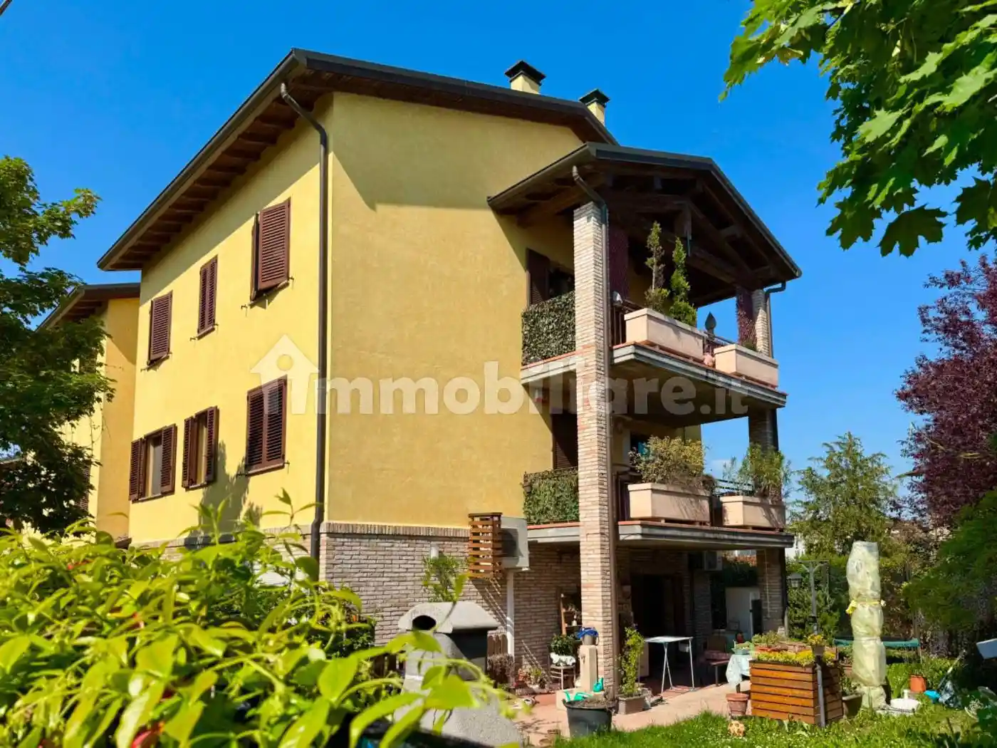 Appartamento in vendita a Montechiarugolo