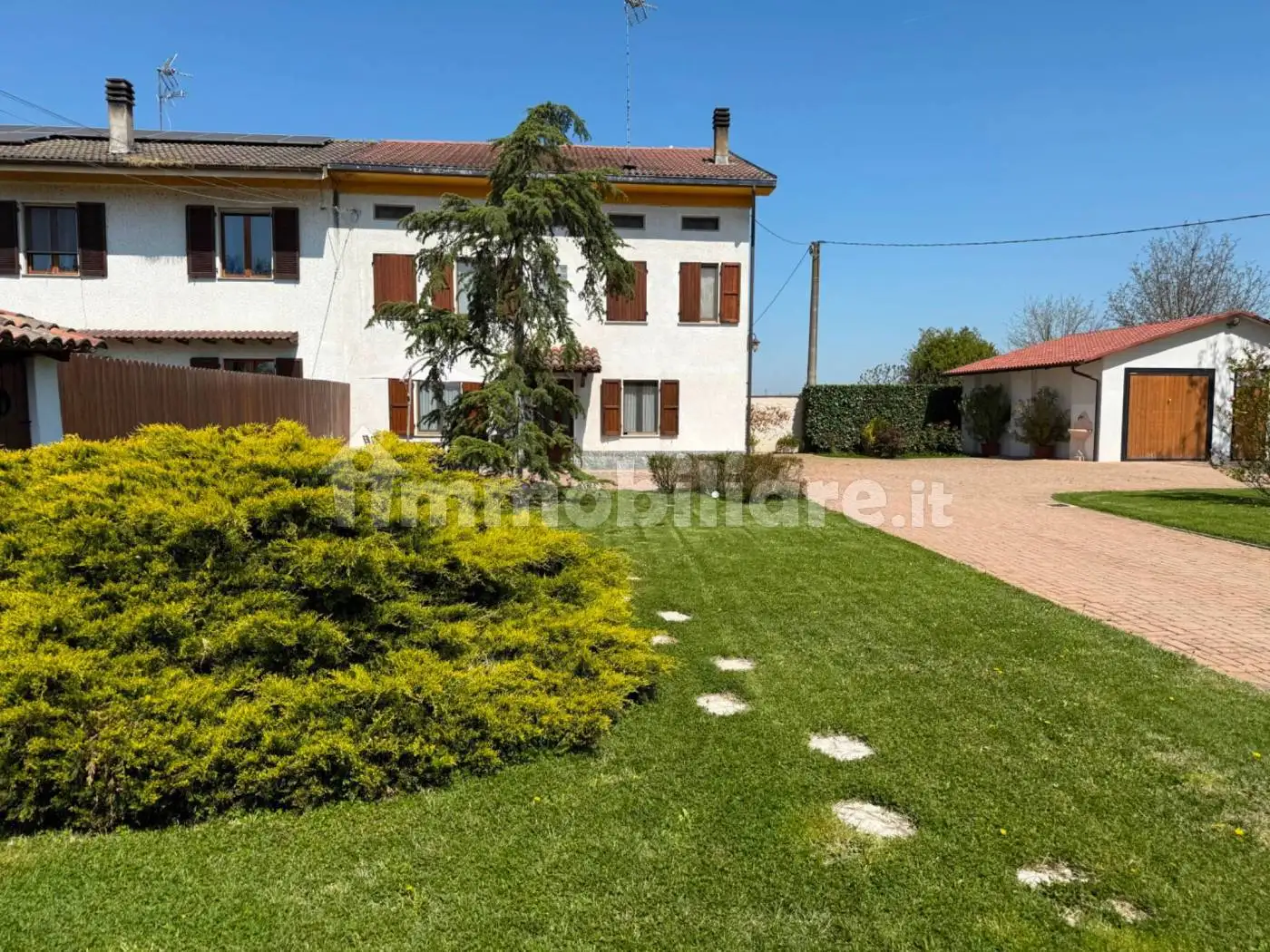 Villa in vendita a Solero