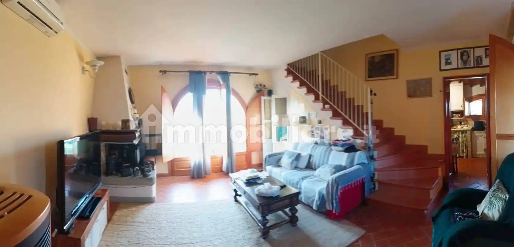 Casa indipendente in vendita a Reggello