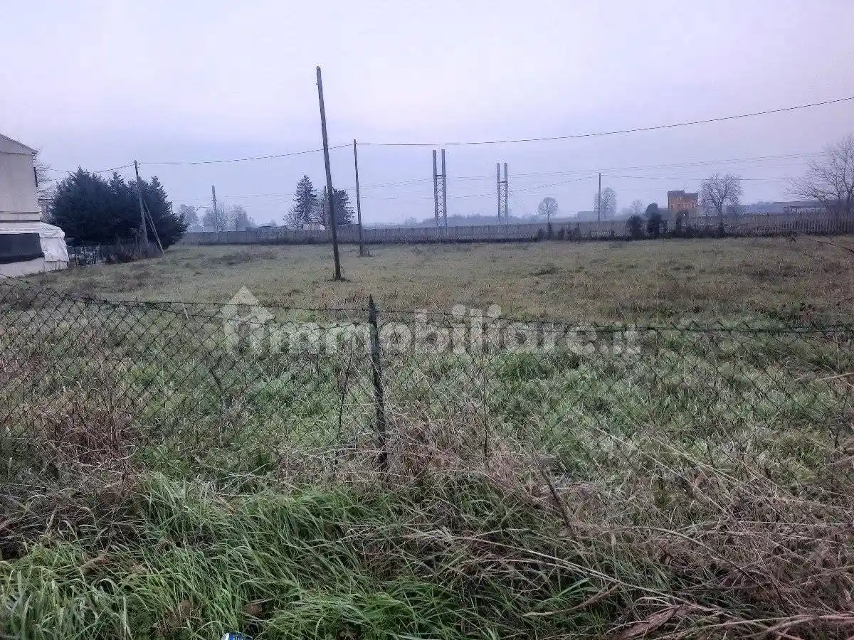 Rustico - Casale in vendita a Brescello