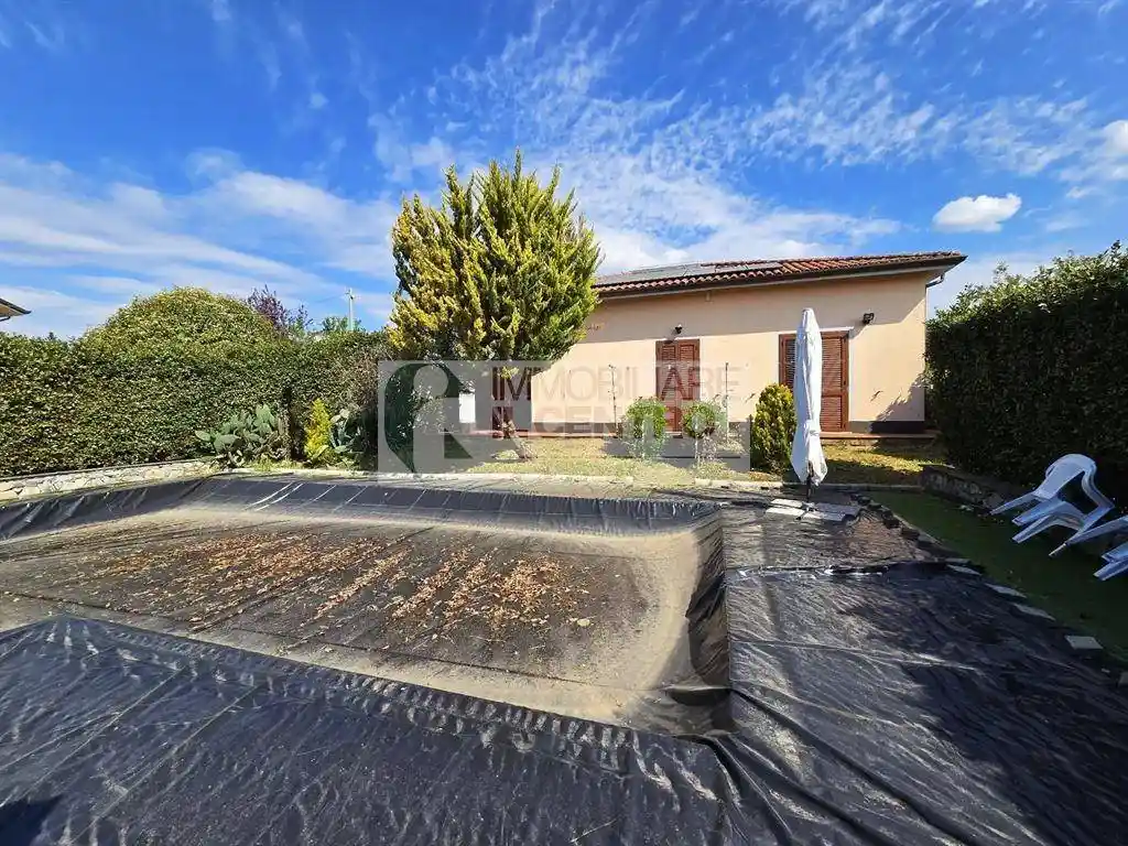 Casa indipendente in vendita a Sarzana