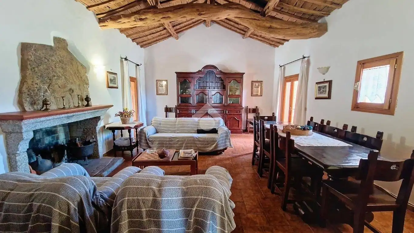 Rustico - Casale in vendita a Olbia
