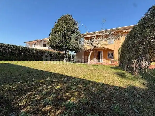 Villa in vendita a Sabaudia