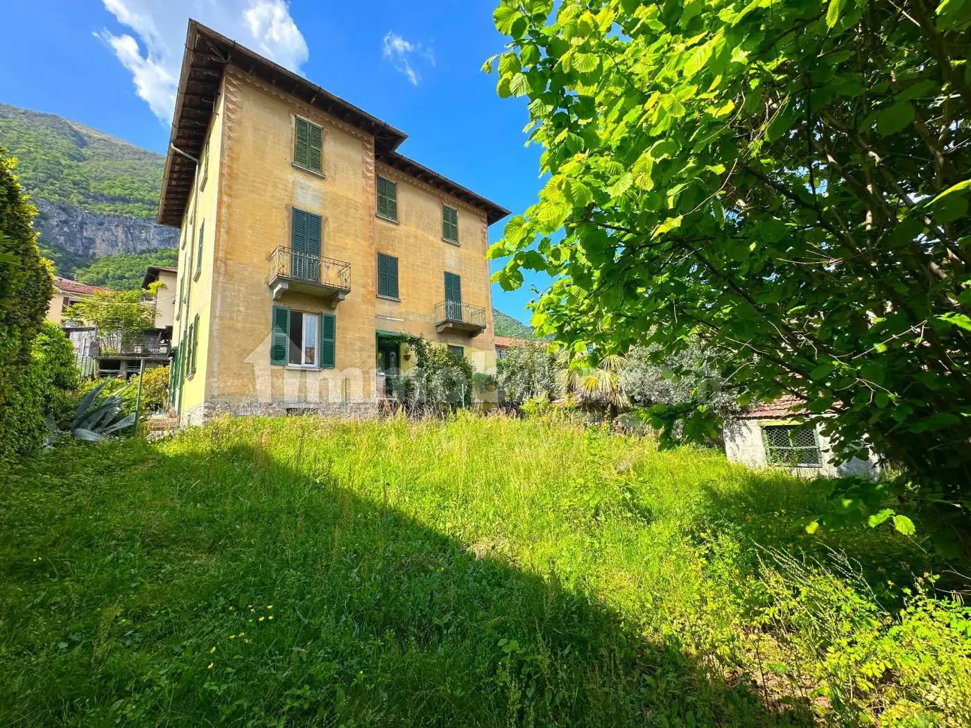 Appartamento in vendita a Tremezzina