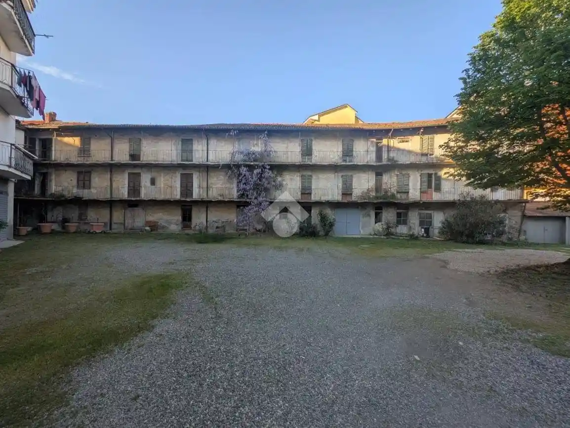 Rustico - Casale in vendita a Acqui Terme