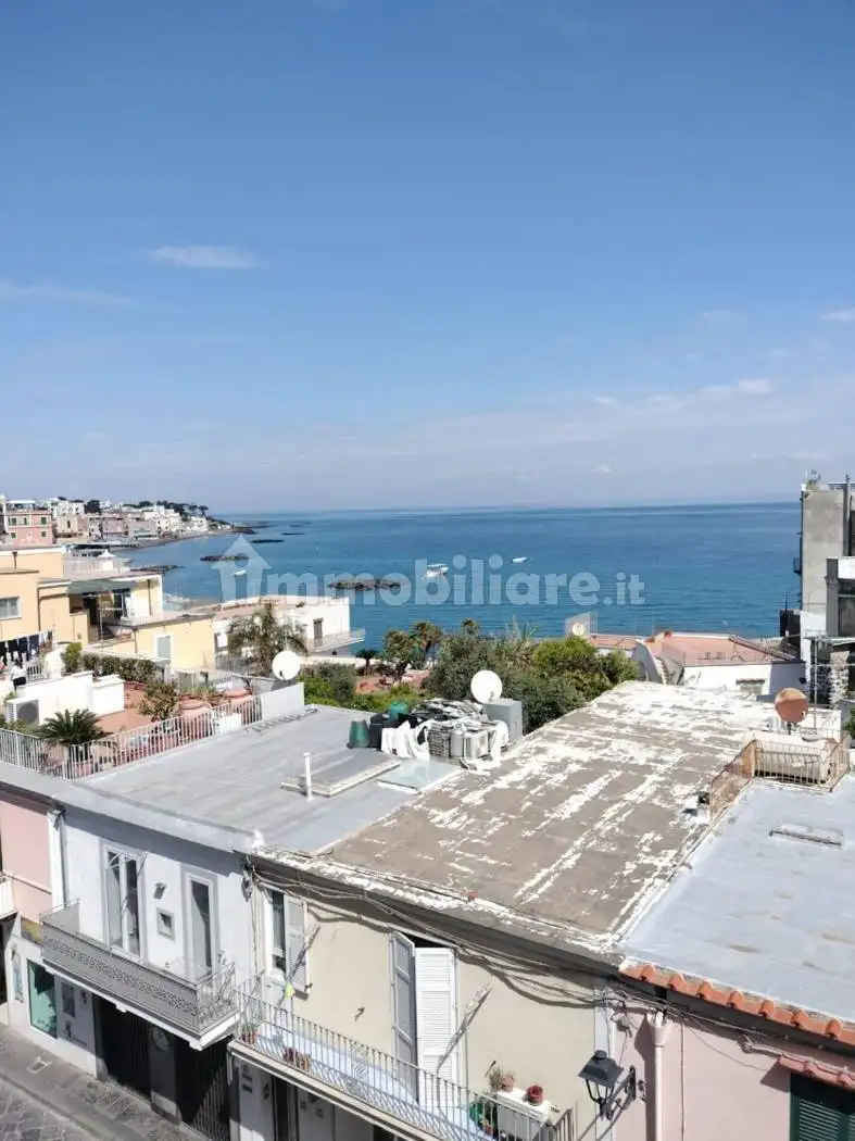 Appartamento in vendita a Ischia