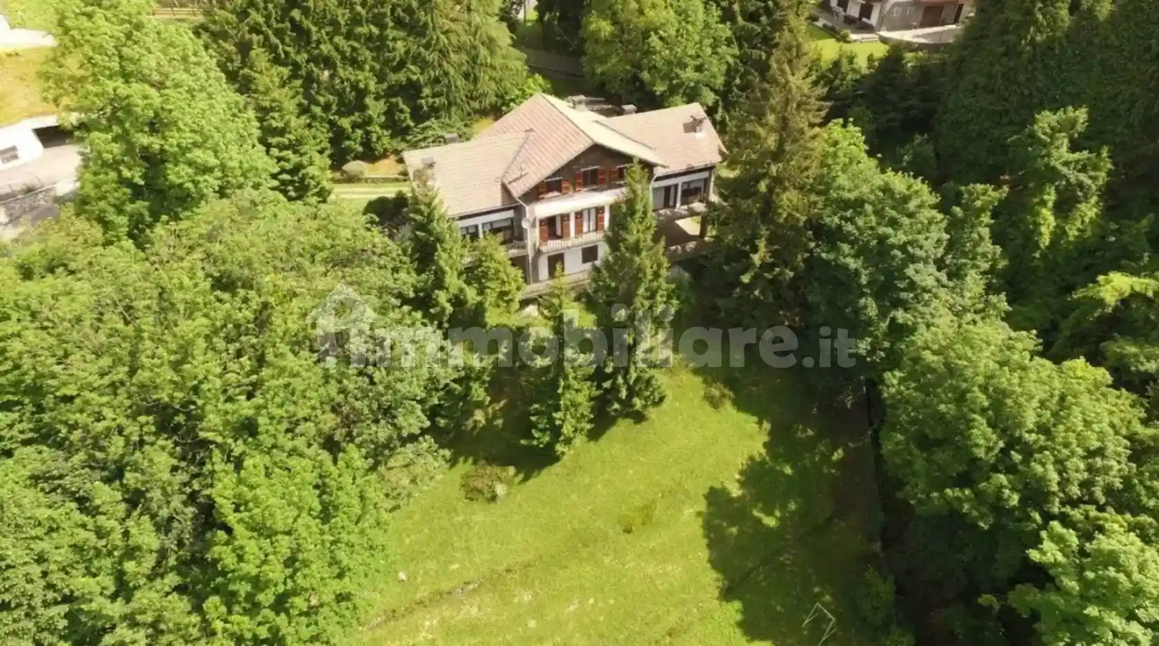 Appartamento in vendita a Selvino