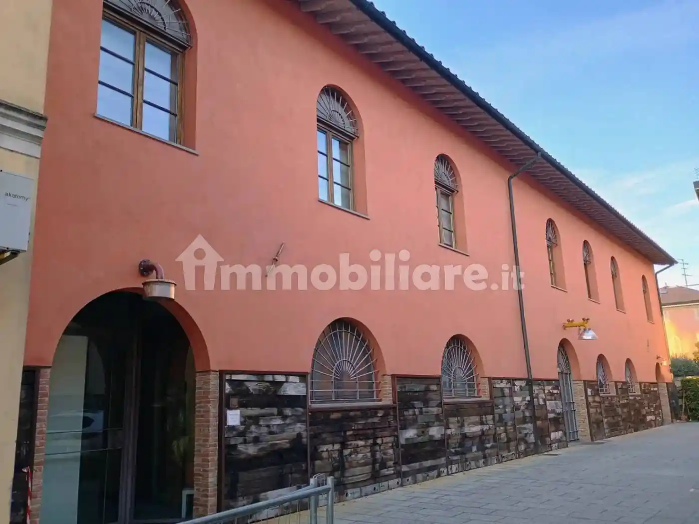 Palazzo - Edificio in vendita a Santa Croce sull'Arno