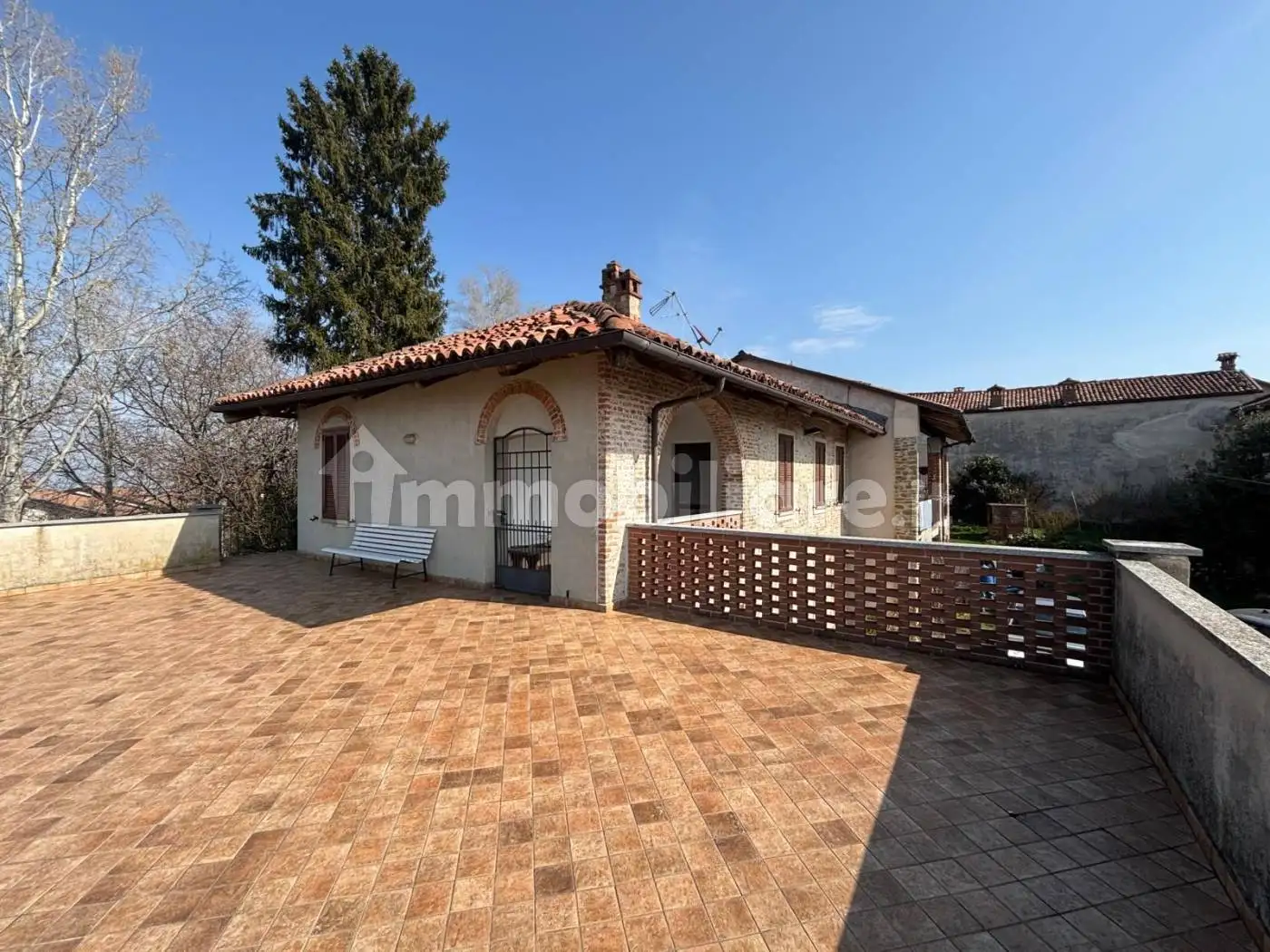 Villa bifamiliare, buono stato, 150 m², Diano d'Alba - foto 3