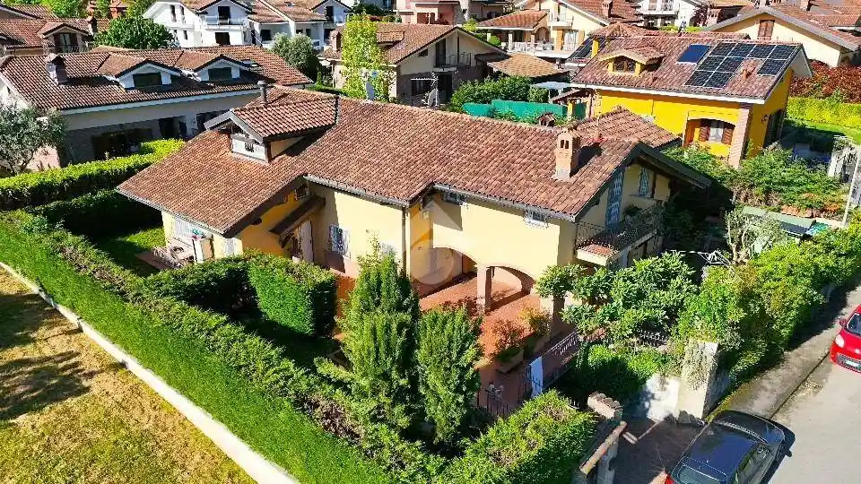 Villa in vendita a Giaveno