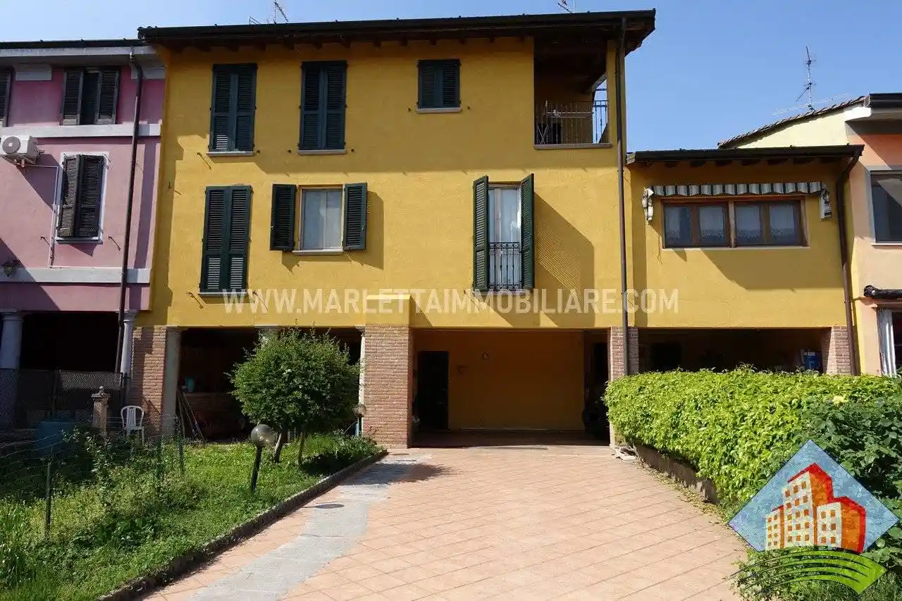 Villa in vendita a Vaiano Cremasco