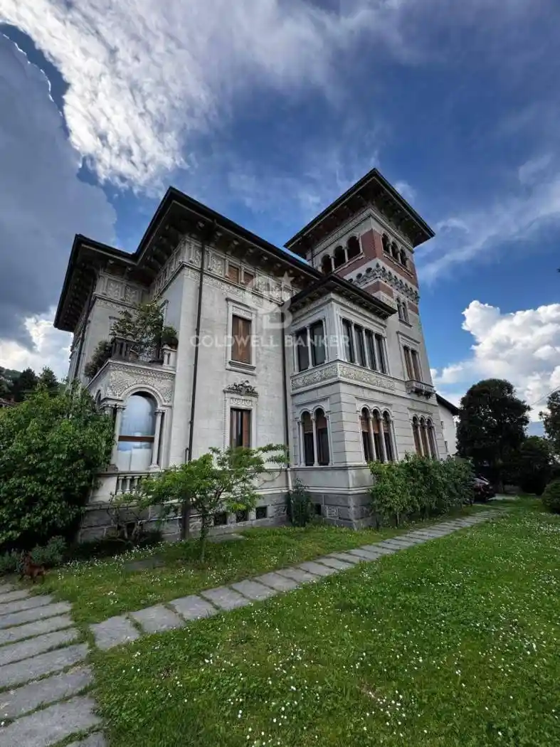 Villa in vendita a Stresa