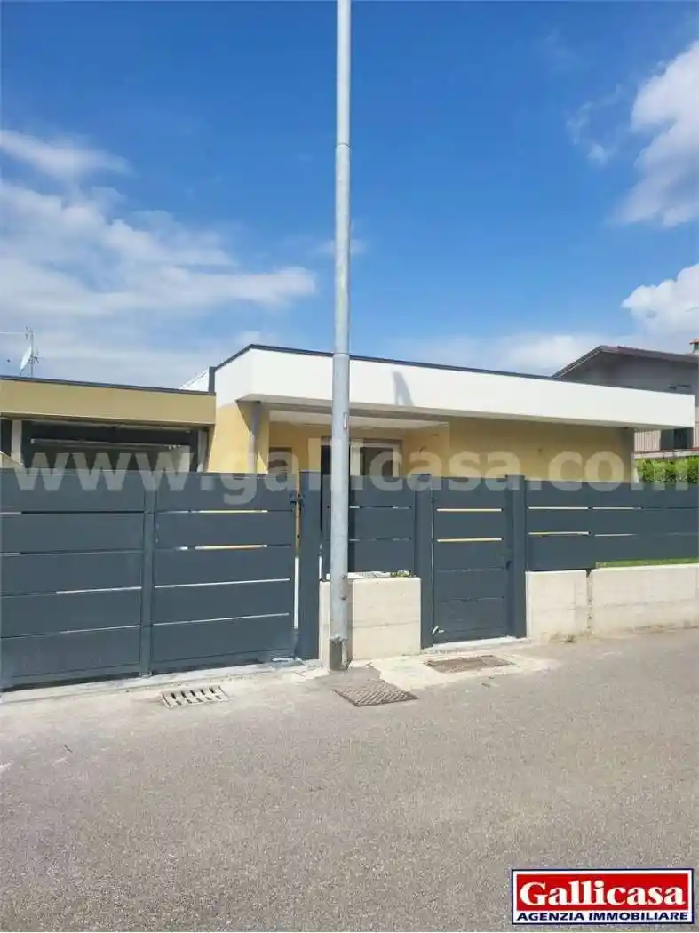 Villa unifamiliare piazza Europa , 60, Cizzago Comezzano, Comezzano-Cizzago - foto 3