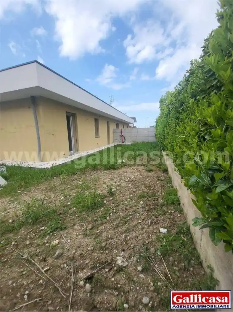 Villa unifamiliare piazza Europa , 60, Cizzago Comezzano, Comezzano-Cizzago - foto 4