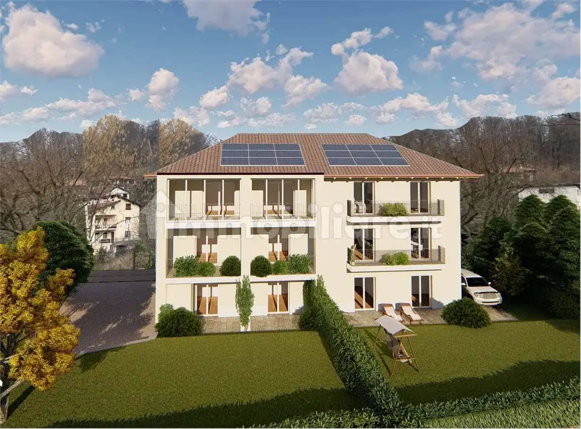 Villa in vendita a Brinzio