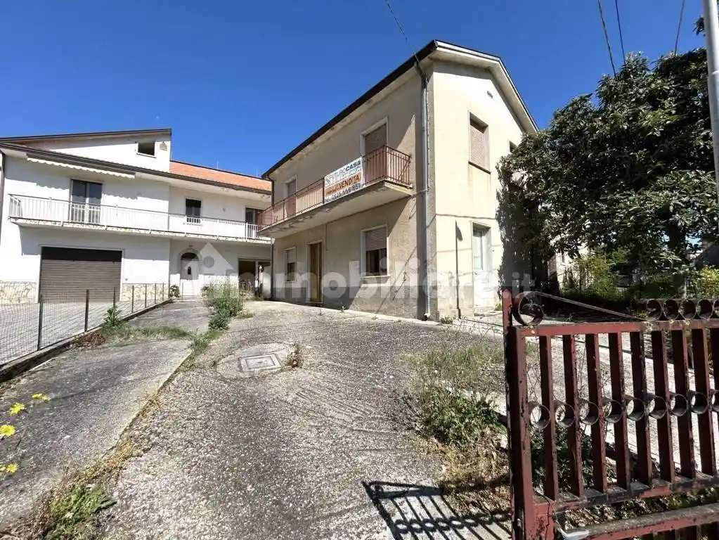 Villa in vendita a Mirabella Eclano