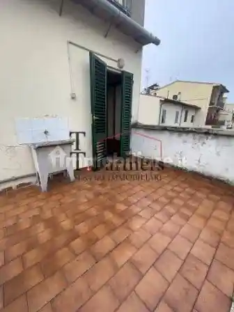 Casa indipendente in vendita a Campi Bisenzio