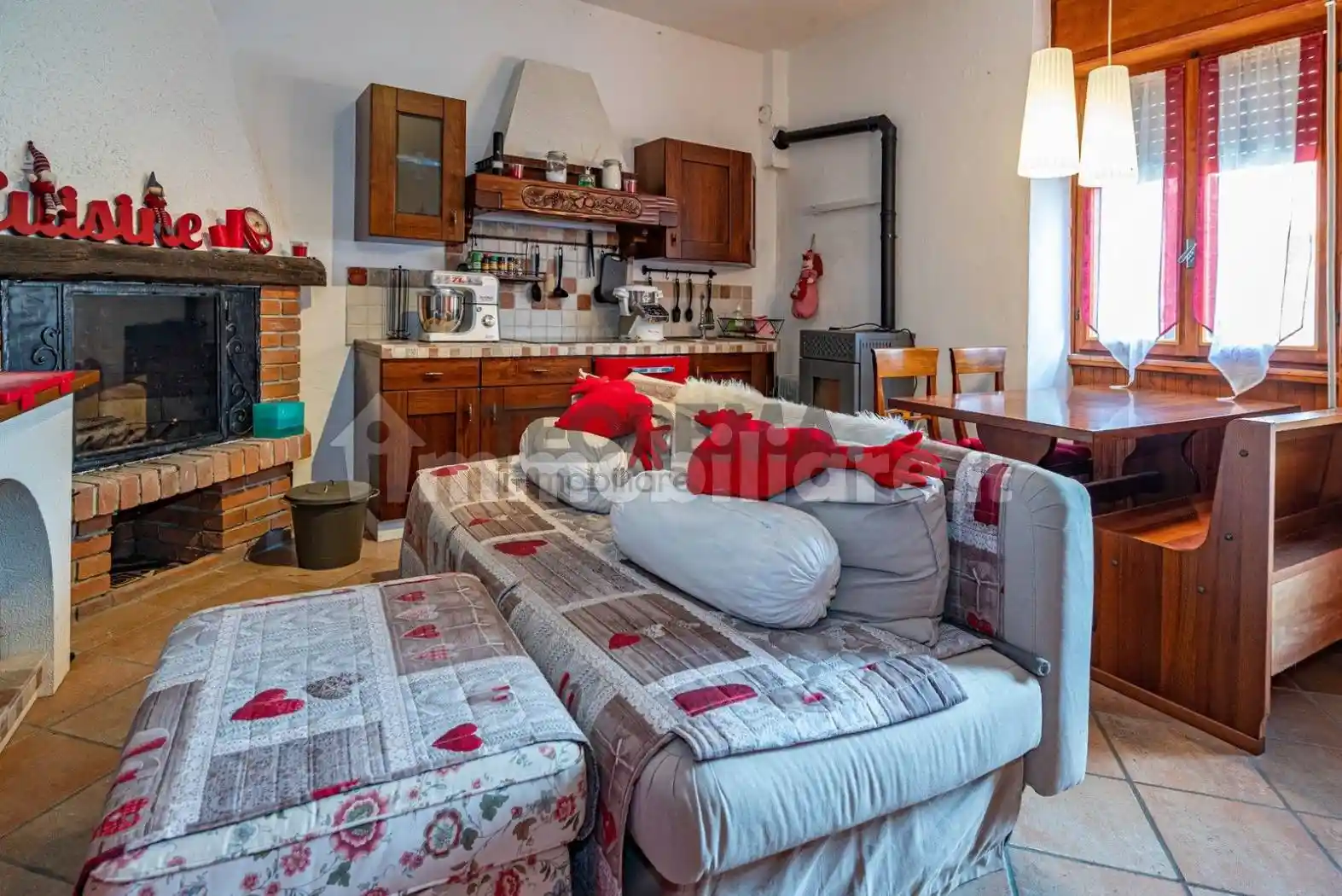 Casa indipendente in vendita a Castione della Presolana