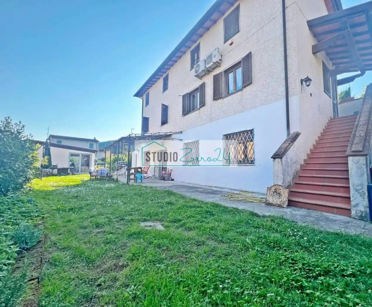 Casa indipendente in vendita a Camaiore